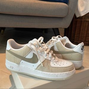 Barely worn Nike Airs
